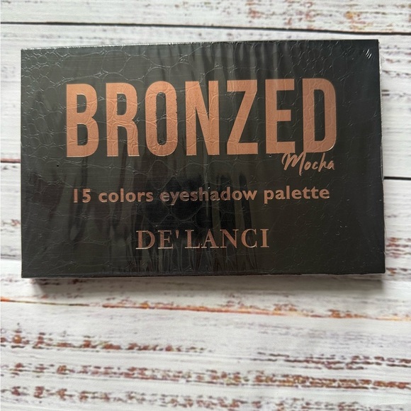 De'Lanci Bronzed Mocha Eyeshadow Palette - Picture 1 of 3